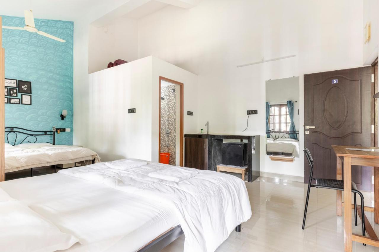 Casa De Mor Room With Pool Анжуна Екстер'єр фото
